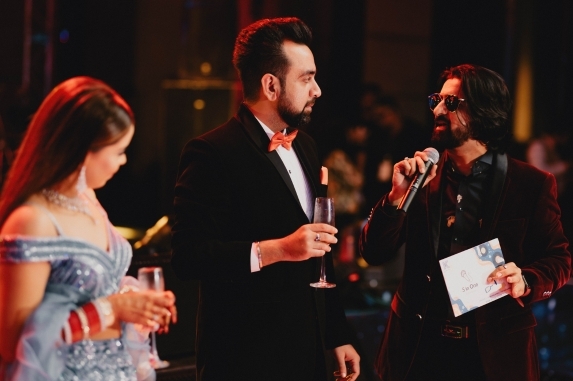 Live Singers for Parties